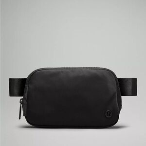 Lululemon Everywhere Belt Bag - 1L - Black